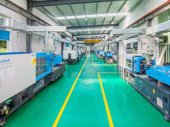 Verkstad för plastinsprutning